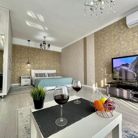 Apartment In The Heart Of The City Αλμάτι Εξωτερικό φωτογραφία