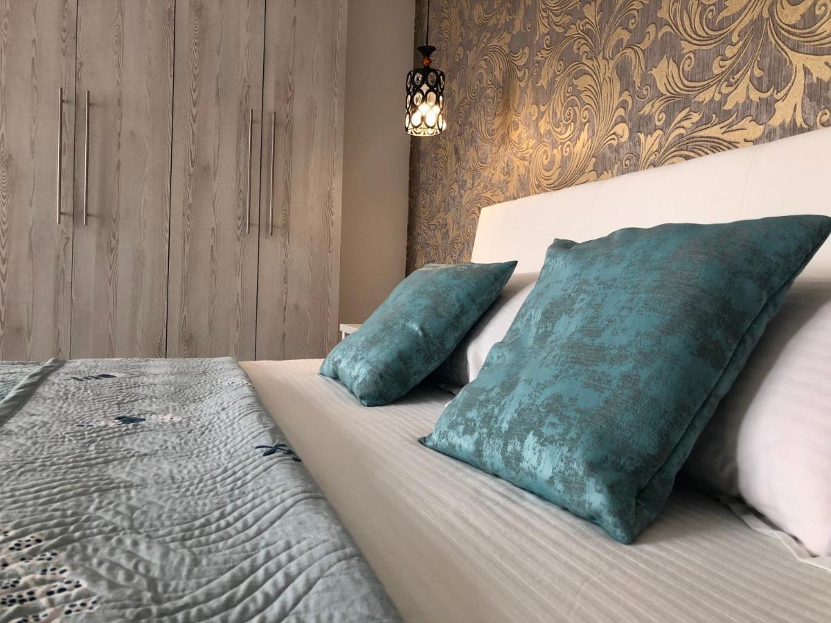 Apartment In The Heart Of The City Αλμάτι Εξωτερικό φωτογραφία