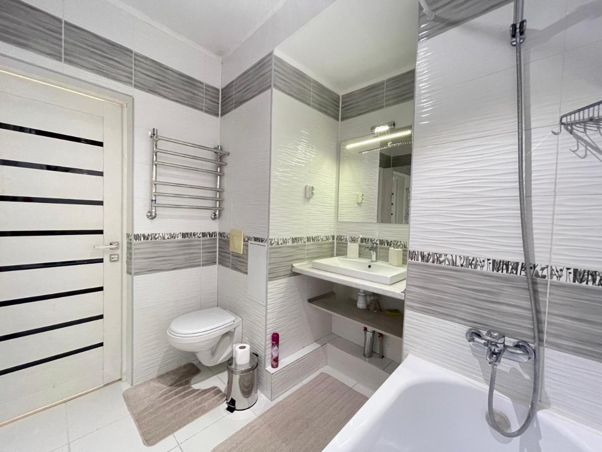 Apartment In The Heart Of The City Αλμάτι Εξωτερικό φωτογραφία